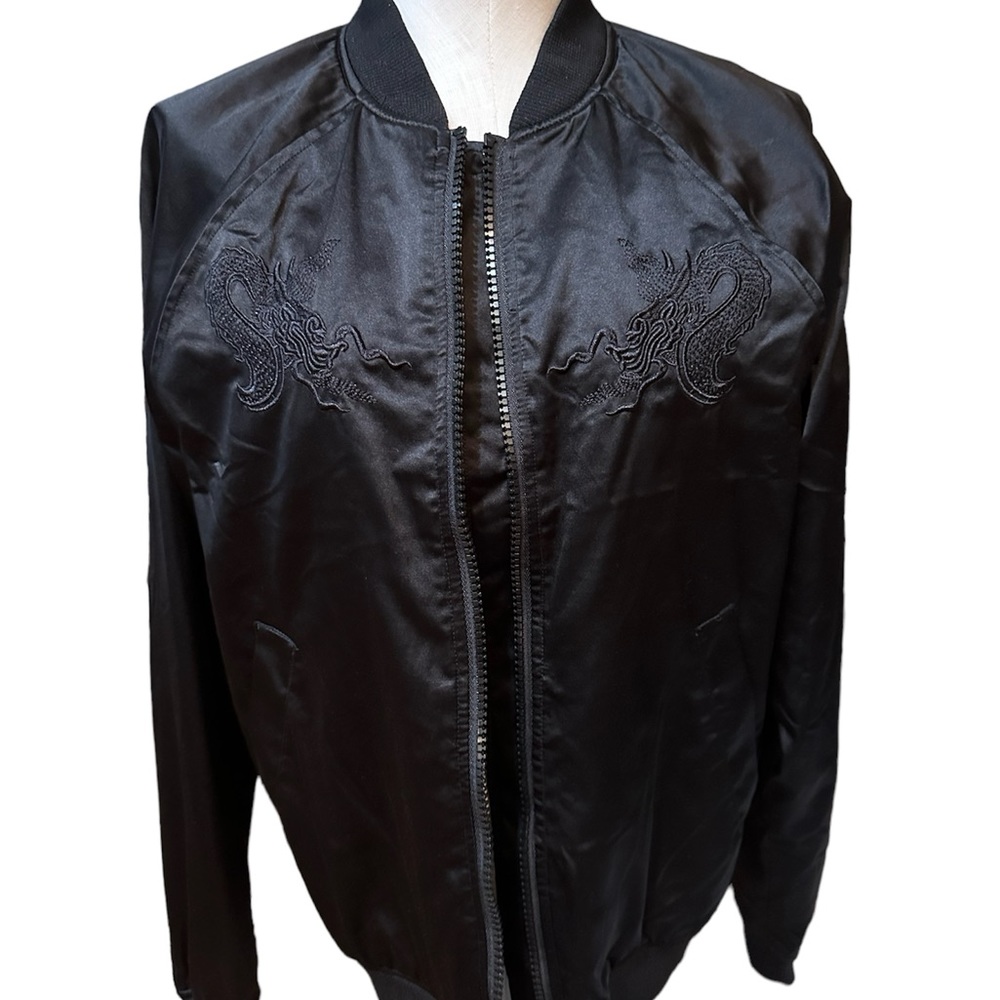 Black Chinese poly silk look jacket w dragon size small